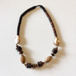 Beaded Necklace Browns Wood & Plastic Beads Gold Tone Barrel Closure Natural